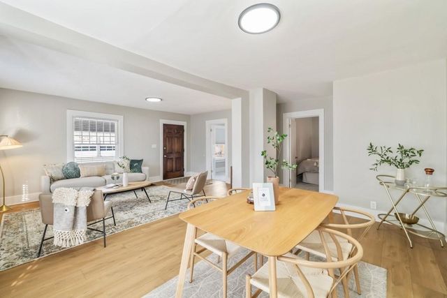 1242 Mckinley Avenue, Des Moines, IA 50315