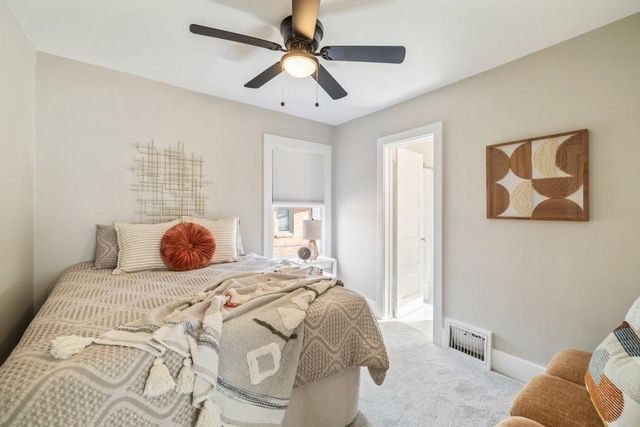 1242 Mckinley Avenue, Des Moines, IA 50315