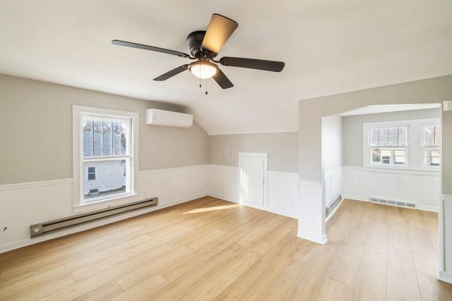 1242 Mckinley Avenue, Des Moines, IA 50315