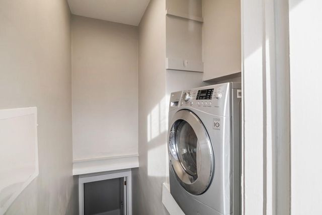 1242 Mckinley Avenue, Des Moines, IA 50315