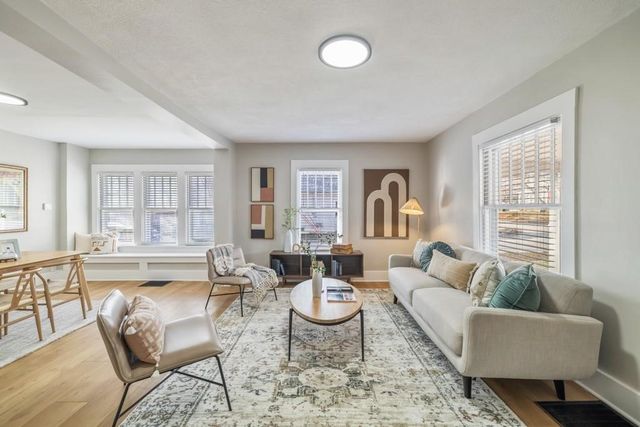 1242 Mckinley Avenue, Des Moines, IA 50315