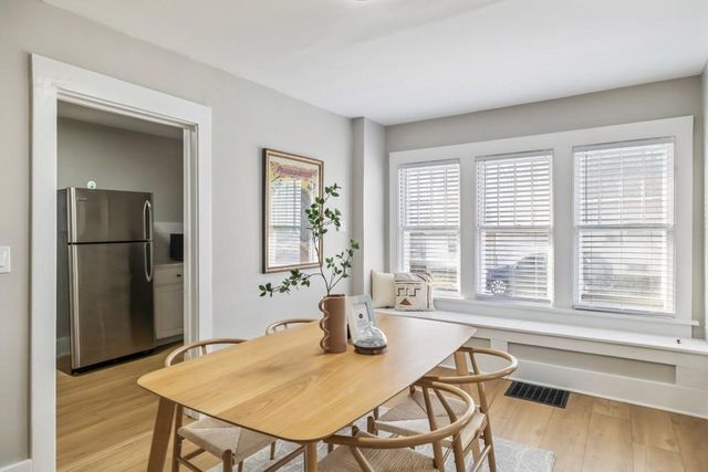 1242 Mckinley Avenue, Des Moines, IA 50315