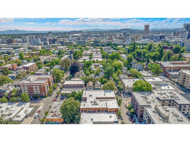 2109 Nw IRVING St 102, Portland, OR 97210