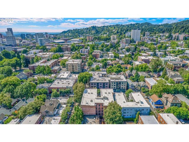 2109 Nw IRVING St 102, Portland, OR 97210