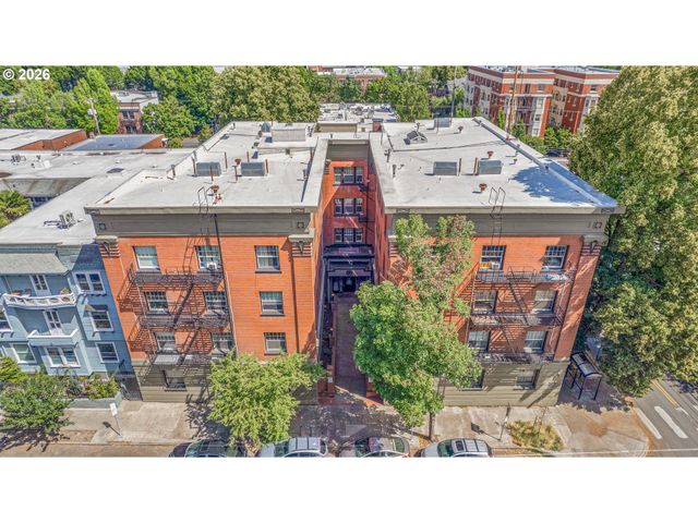 2109 Nw IRVING St 102, Portland, OR 97210