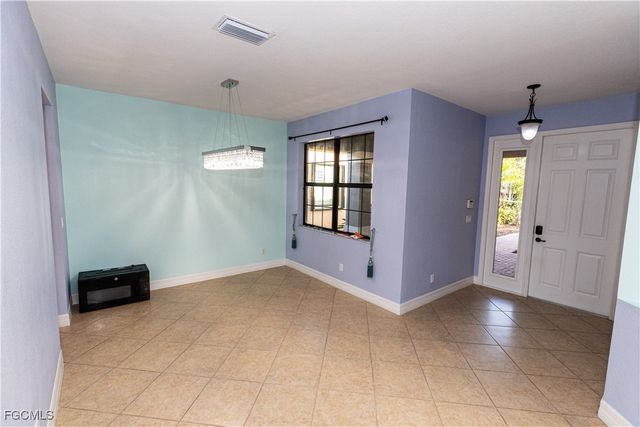 11660 Meadowrun CIR, Fort Myers, FL 33913