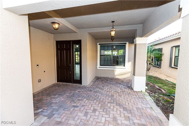 11660 Meadowrun CIR, Fort Myers, FL 33913