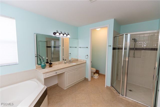 11660 Meadowrun CIR, Fort Myers, FL 33913