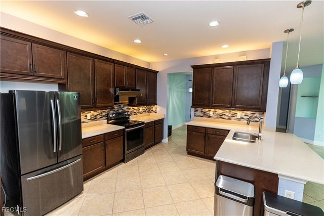 11660 Meadowrun CIR, Fort Myers, FL 33913