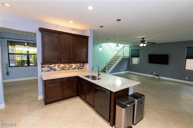 11660 Meadowrun CIR, Fort Myers, FL 33913