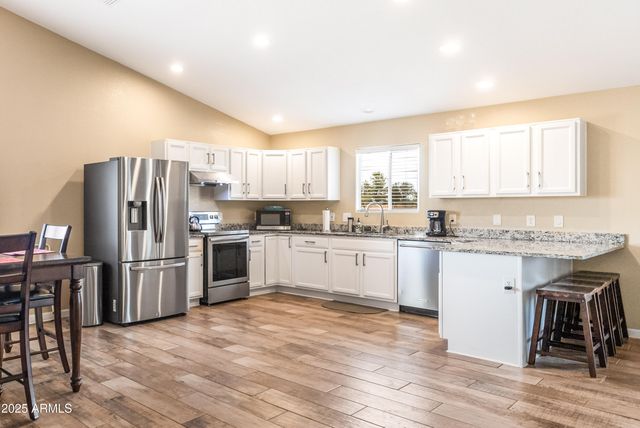 10293 E WHITE WOLF Run, Hereford, AZ 85615