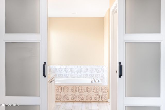 10293 E WHITE WOLF Run, Hereford, AZ 85615