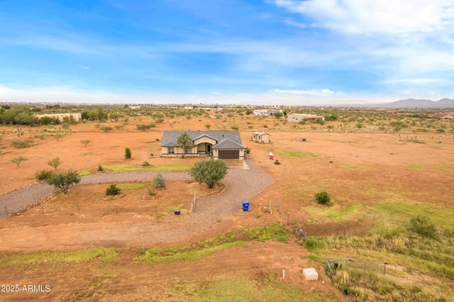 10293 E WHITE WOLF Run, Hereford, AZ 85615