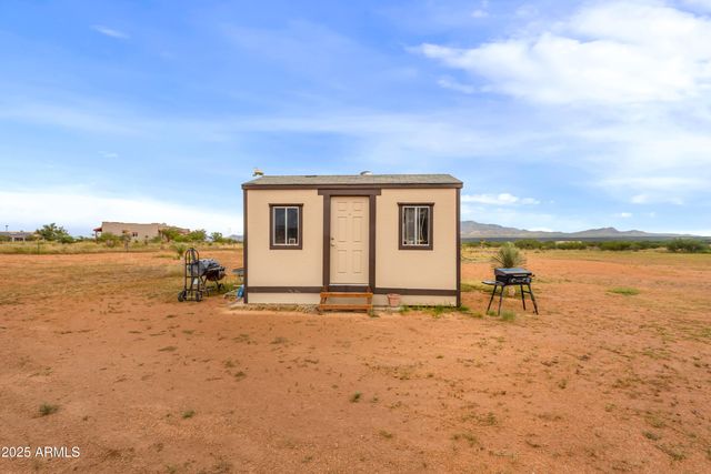 10293 E WHITE WOLF Run, Hereford, AZ 85615