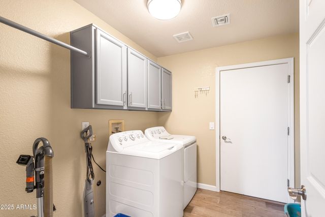 10293 E WHITE WOLF Run, Hereford, AZ 85615