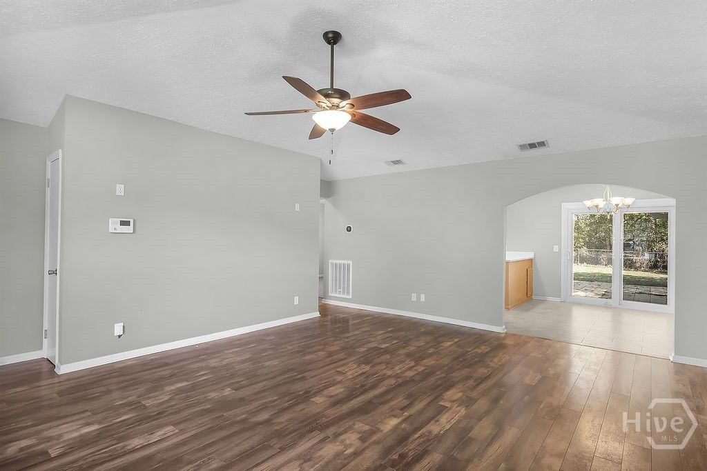 Image 19 of property listing at 831 Osprey Drive, Richmond Hill, GA 31324