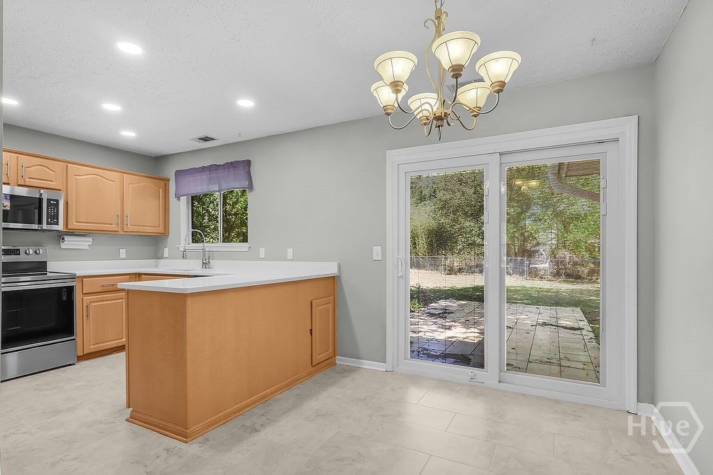 Image 21 of property listing at 831 Osprey Drive, Richmond Hill, GA 31324