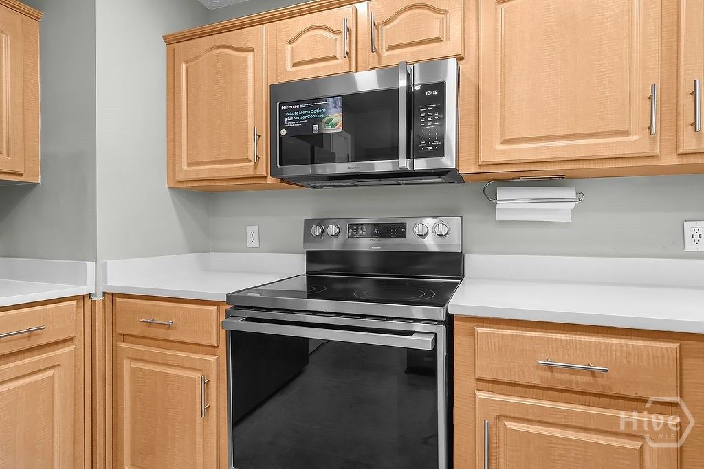 Image 28 of property listing at 831 Osprey Drive, Richmond Hill, GA 31324