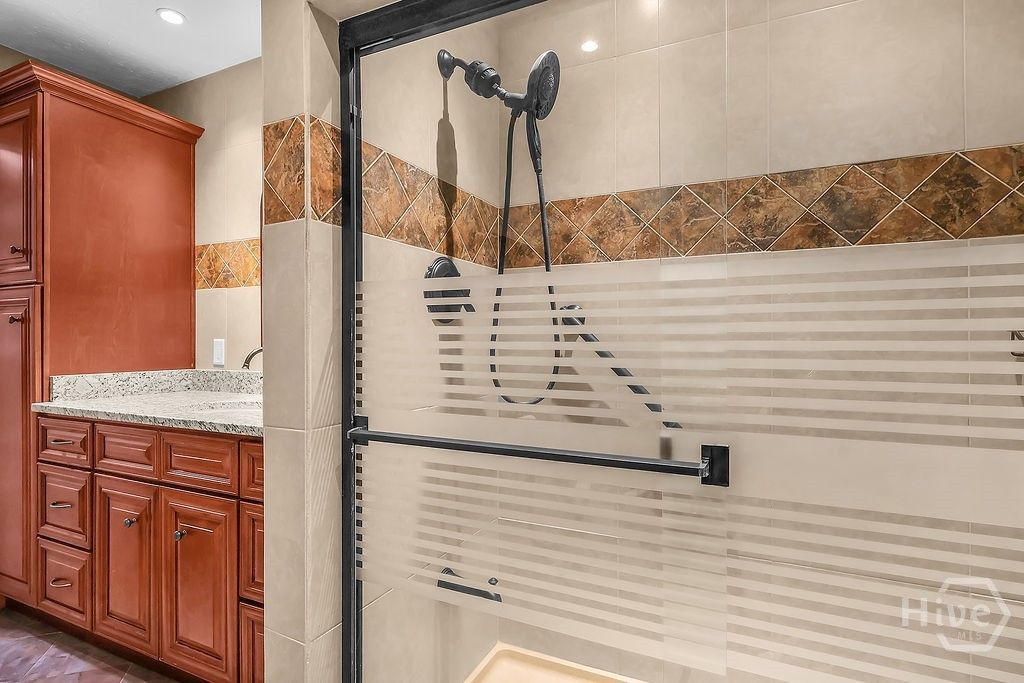 Image 38 of property listing at 831 Osprey Drive, Richmond Hill, GA 31324