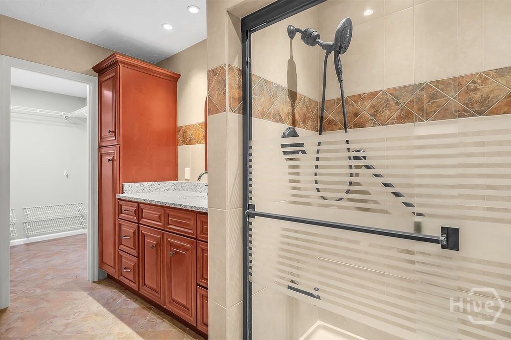 Image 39 of property listing at 831 Osprey Drive, Richmond Hill, GA 31324