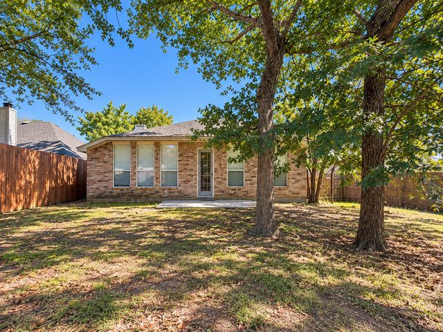 1712 Redwood Drive, Corinth, TX 76210