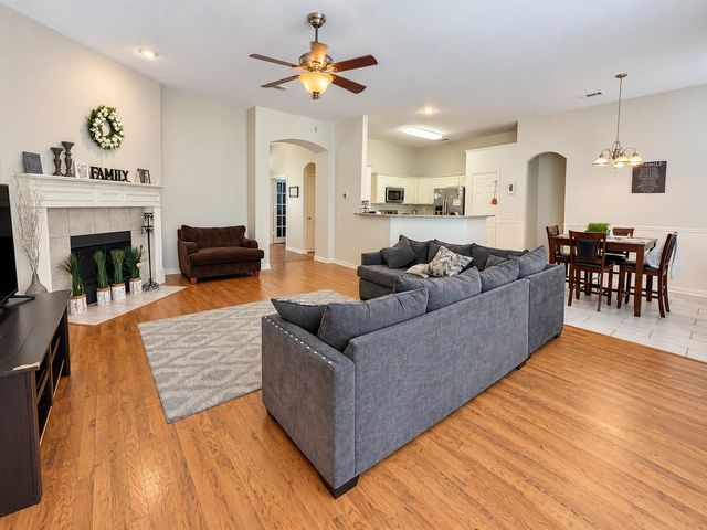 1712 Redwood Drive, Corinth, TX 76210