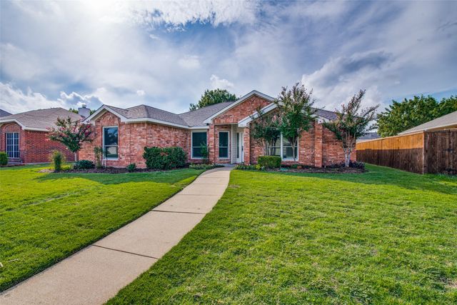 7301 Dartmouth Drive, Rowlett, TX 75089