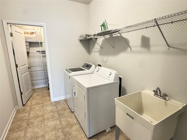 564 Victoria Heights Drive, Dallas, GA 30132
