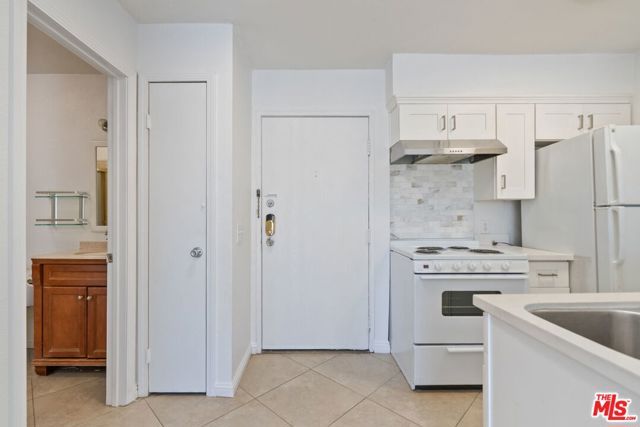 20234 Cantara Street 130, Winnetka (los Angeles), CA 91306