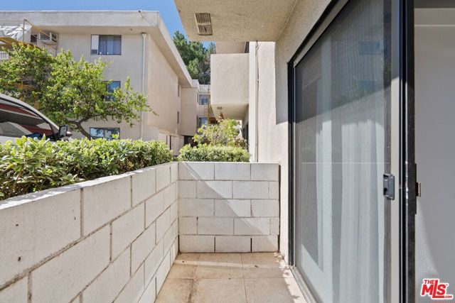 20234 Cantara Street 130, Winnetka (los Angeles), CA 91306