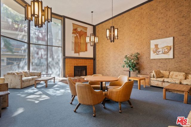 20234 Cantara Street 130, Winnetka (los Angeles), CA 91306