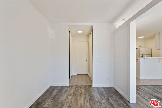 20234 Cantara Street 130, Winnetka (los Angeles), CA 91306