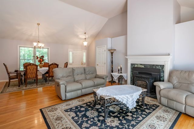 120 Camp Sargent Road, Merrimack, NH 03054