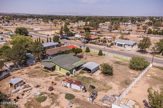 560 Fray Olguin Court, Socorro, TX 79927