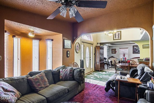 560 Fray Olguin Court, Socorro, TX 79927