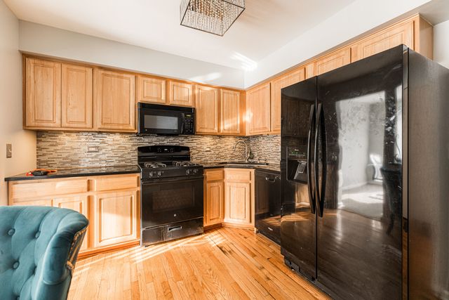 45 Aegina Court, Tinley Park, IL 60477