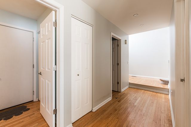 45 Aegina Court, Tinley Park, IL 60477