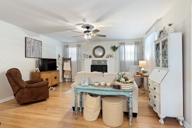 2015 Highway 70, W, Dickson, TN 37055