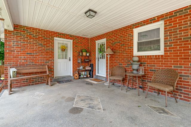 2015 Highway 70, W, Dickson, TN 37055