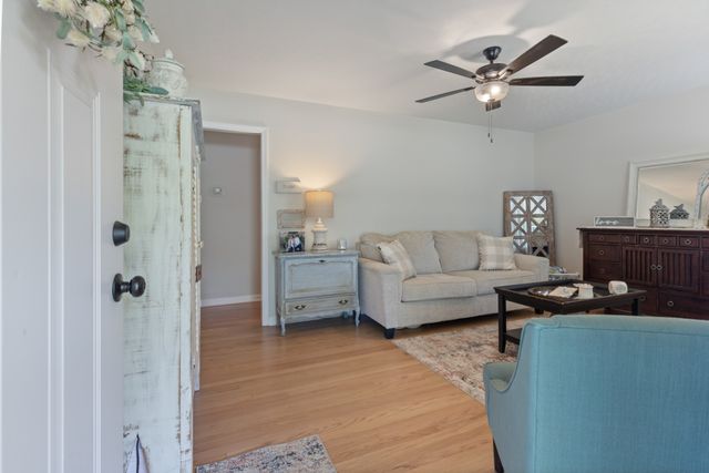 2015 Highway 70, W, Dickson, TN 37055