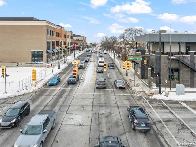 22195 W Village Drive, Dearborn, MI 48124