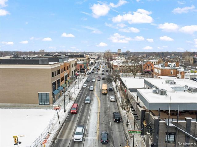 22195 W Village Drive, Dearborn, MI 48124