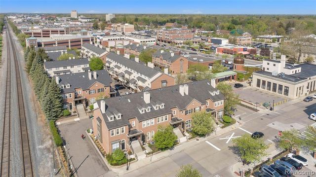 22195 W Village Drive, Dearborn, MI 48124