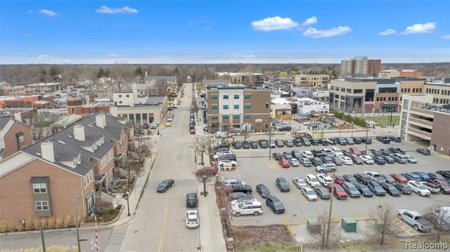 22195 W Village Drive, Dearborn, MI 48124