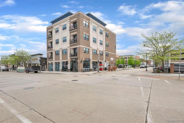 22195 W Village Drive, Dearborn, MI 48124