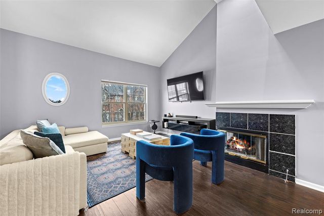 22195 W Village Drive, Dearborn, MI 48124