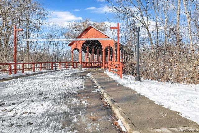 22195 W Village Drive, Dearborn, MI 48124