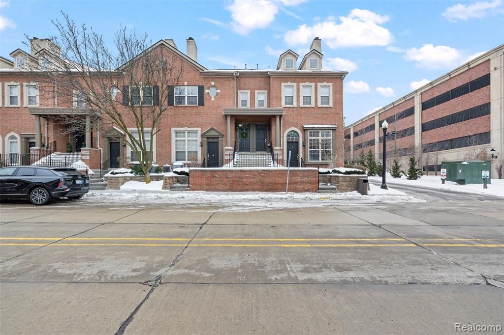 22195 W Village Drive, Dearborn, MI 48124