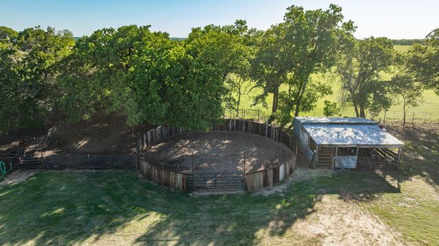 1193 Lincoln Drive, Stephenville, TX 76401