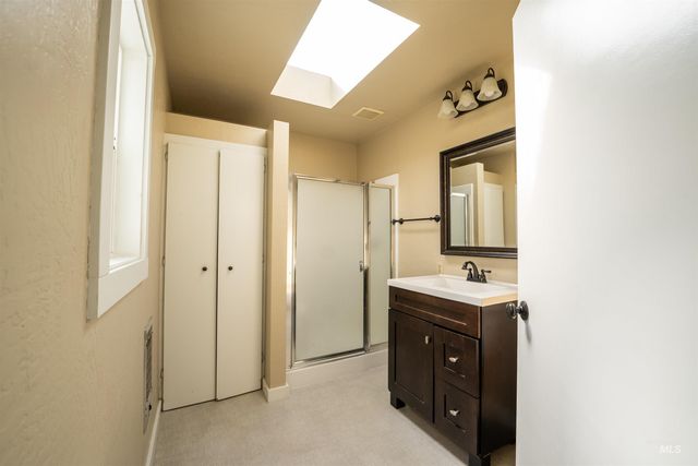 820 11th Ave South, Nampa, ID 83651